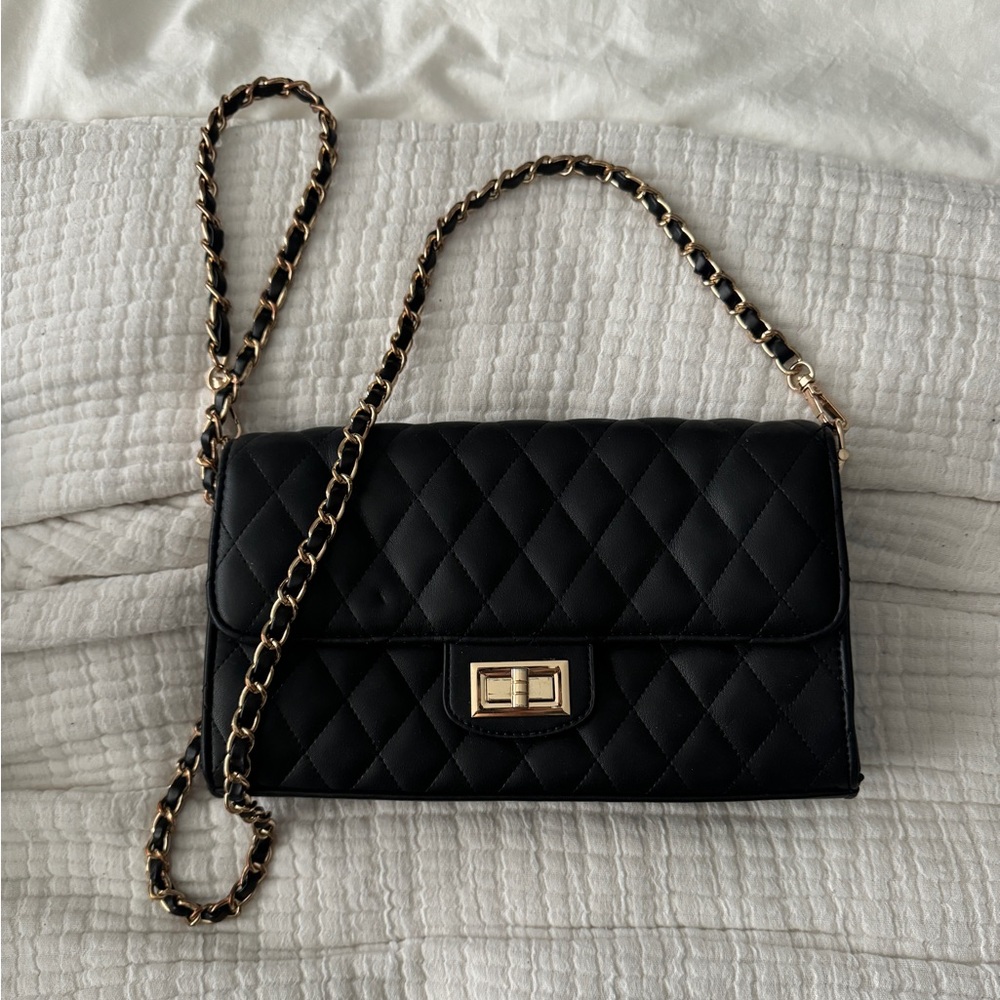 Forever21 quilted black bag with gold chain strap